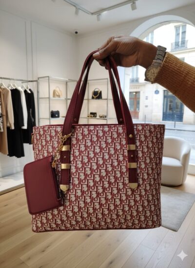 Elegant & Stylish Ladies Handbag – Premium Quality